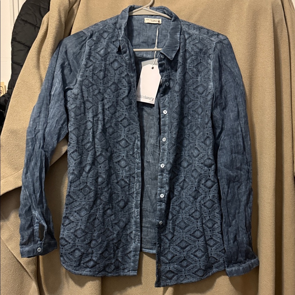 Subtle Luxury XS NWT Blue Shirt